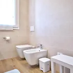 דירה New Casa Augusto לאזיסה